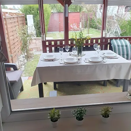 Leander Balatonfenyves