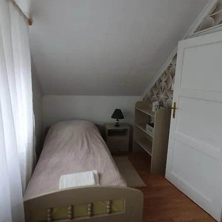 Nyaraló Leander Balatonfenyves